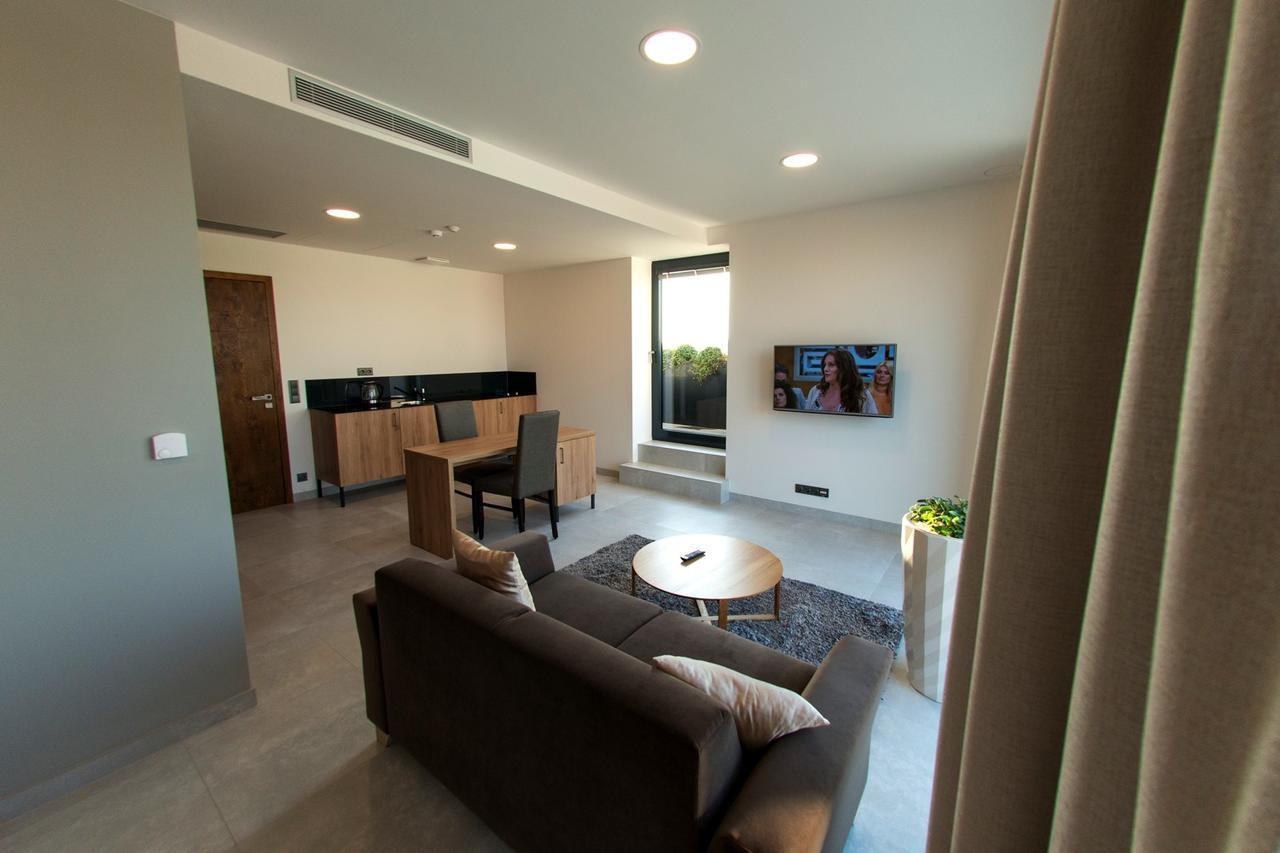 Mg Restaurace/Luxury Apartments Mlada Boleslav Luaran gambar