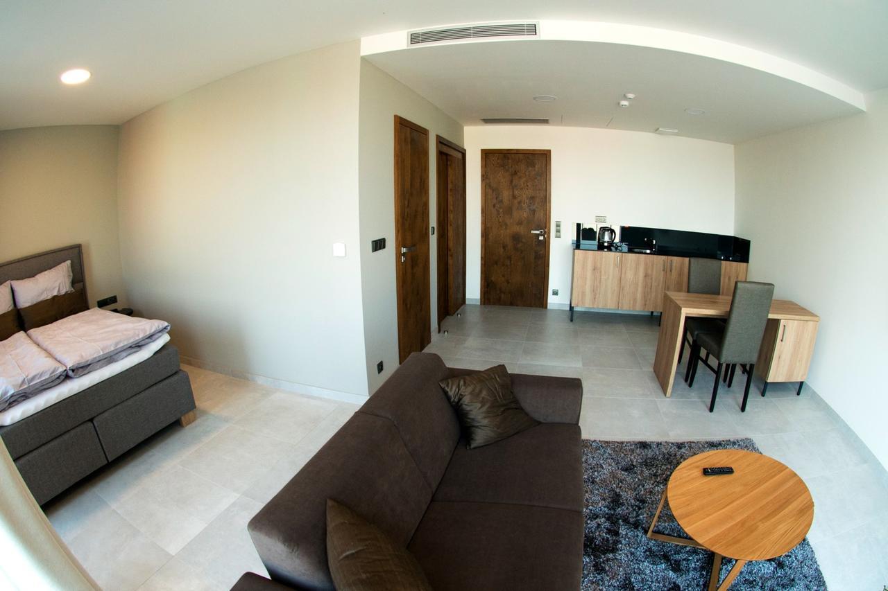 Mg Restaurace/Luxury Apartments Mlada Boleslav Luaran gambar